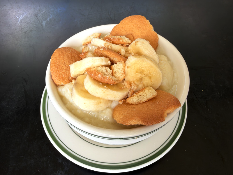 Dot’s Banana Pudding at JD’s Hamburgers